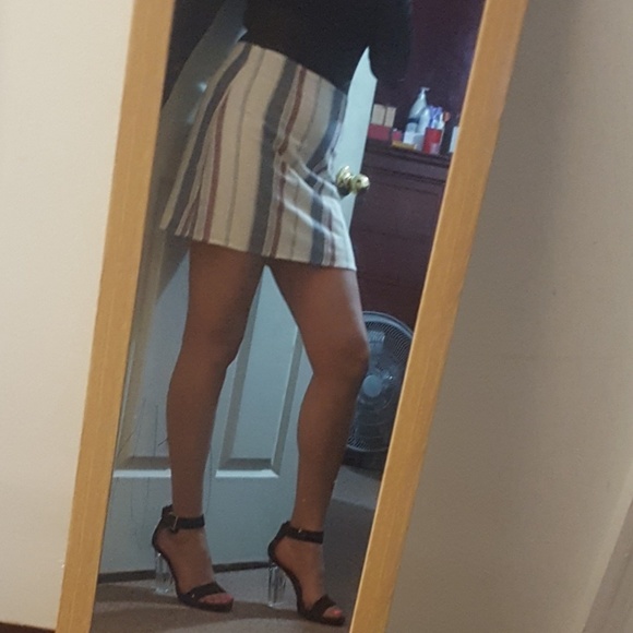 Heels - Picture 2 of 3